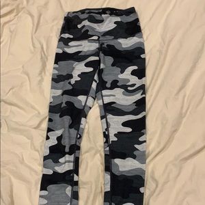 camo leggings